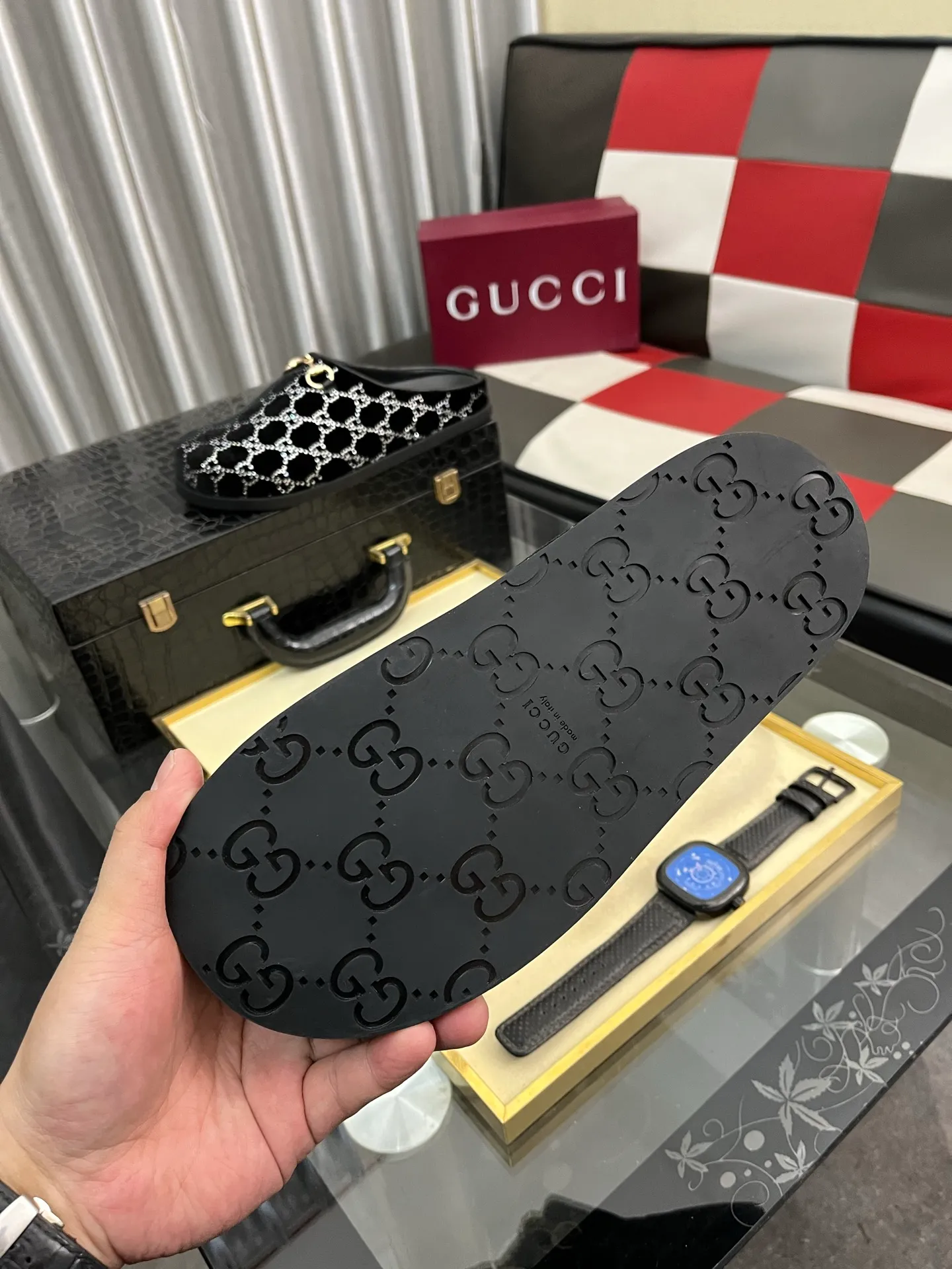 Ex-factory price: 460⌚️⌚️[Gucci] 2025 new season half-slip men's shoes, made of Italian imported first-layer frosted cowhide➕sheepskin lining, original hardware buckle, original combination of wear-resistant outsole, real shot 🎬 very comfortable on the feet, 4️⃣ colors available in sizes 38-44